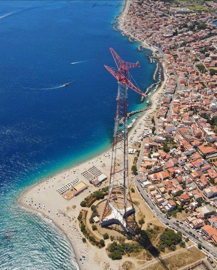 Tra Mare E Lago Torre di Faro Dış mekan fotoğraf